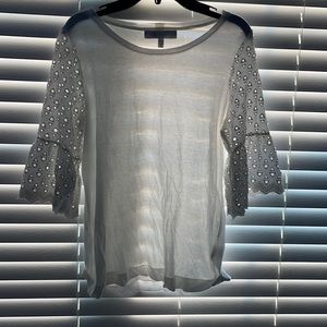 cute lacy sleeve top!!